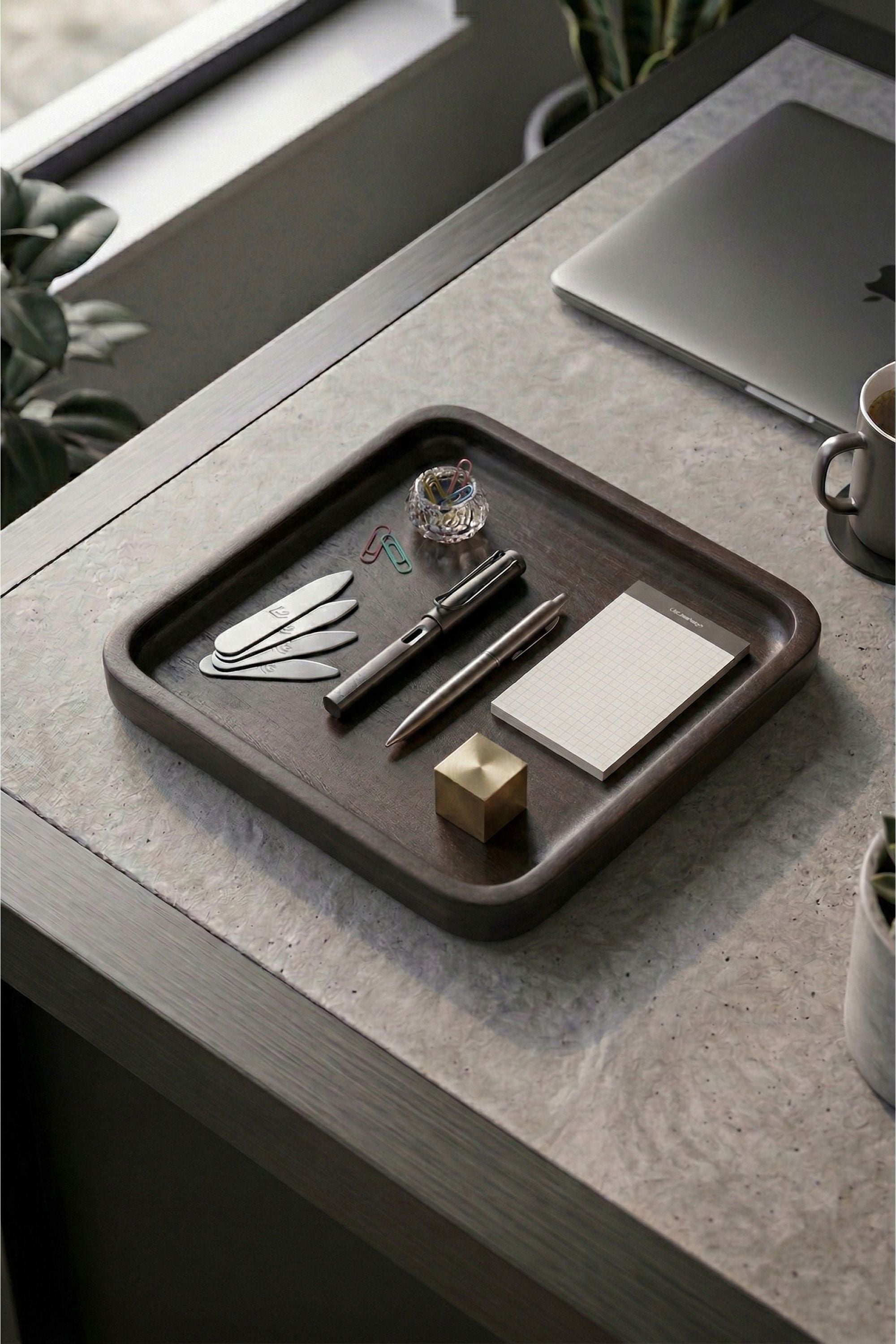 Station Tray House of Solid